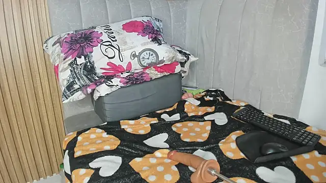 Snapshot of TiifanyGrey chatting on 01.10.26 TiifanyGrey online show from 01.10.26