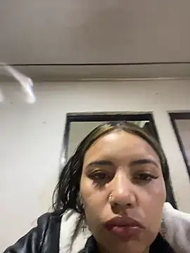 Snapshot of liliymike19 chatting on 01.18.26 liliymike19 online show from 01.18.26