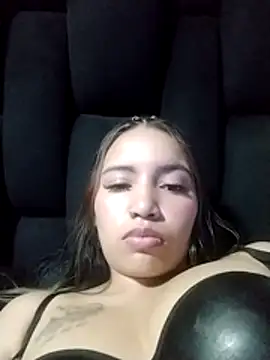 Snapshot of liliymike19 chatting on 02.18.26 liliymike19 online show from 02.18.26