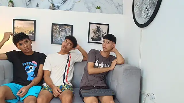 SWEET RABBIT1 online show from 12.17.25