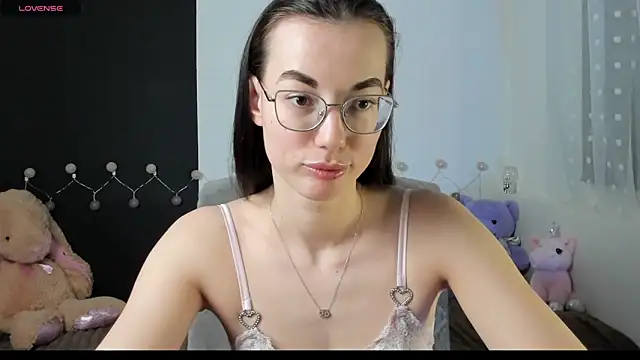 EmmaJacson online show from 03.03.26