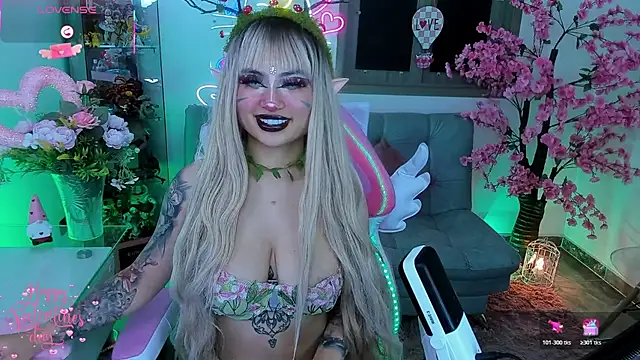 Snapshot of Hayami_Lee chatting on 02.07.26 Hayami Lee online show from 02.07.26