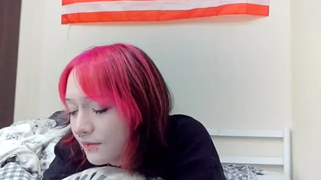 Shine Luna online show from 02.17.26