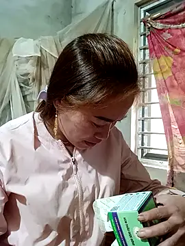 little-effy online show from 02.09.26