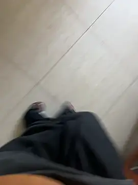 Snapshot of Comeonmyhouse22cm chatting on 02.02.26 Comeonmyhouse22cm online show from 02.02.26