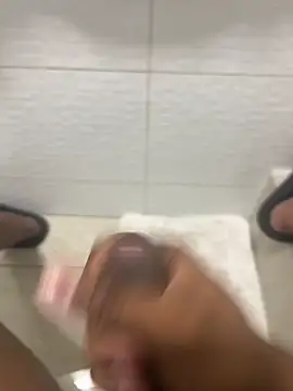 Snapshot of Comeonmyhouse22cm chatting on 02.11.26 Comeonmyhouse22cm online show from 02.11.26