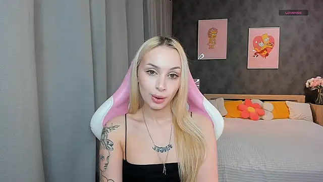 LanaMiracle online show from 02.25.26