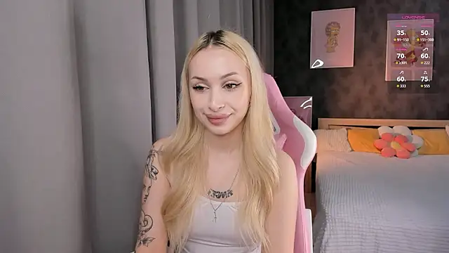 LanaMiracle online show from 03.02.26