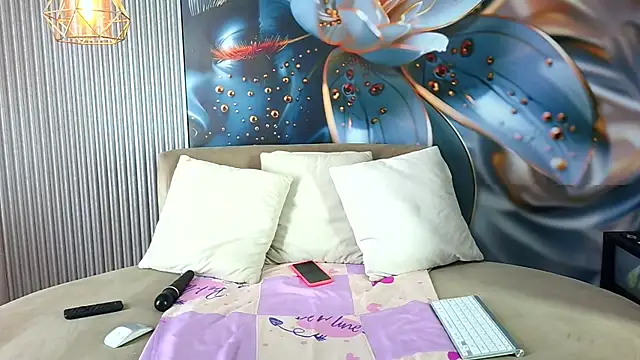 bella moonlight cr online show from 05.24.26