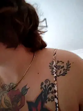 Snapshot of Divine_Pouvoir chatting on 02.07.26 Divine Pouvoir online show from 02.07.26