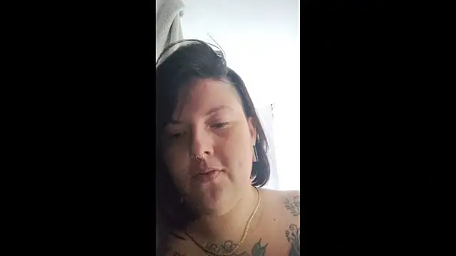 Snapshot of Divine_Pouvoir chatting on 02.16.26 Divine Pouvoir online show from 02.16.26