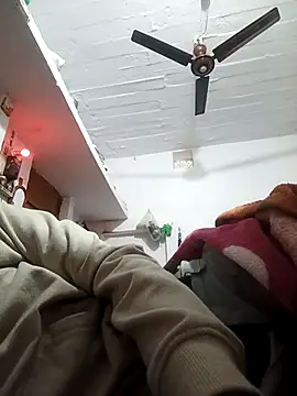 Snapshot of Lovely_priya1001 chatting on 12.16.25 Lovely priya1001 online show from 12.16.25