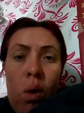 Snapshot of Annelis1 chatting on 12.14.25 Annelis1 online show from 12.14.25