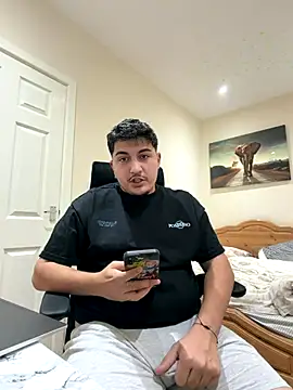 Juliann69Ramiro online show from 12.16.25