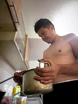 Snapshot of _NickJuniorr chatting on 12.14.25 NickJuniorr online show from 12.14.25