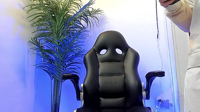 sebastamayo  online show from 01.08.26