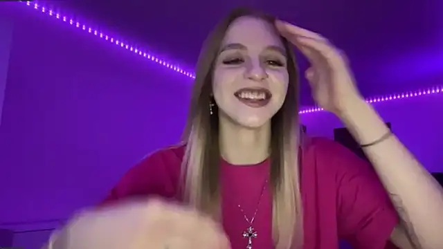 Snapshot of AzoticBasics chatting on 12.14.25 AzoticBasics online show from 12.14.25