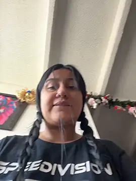 Snapshot of Nova_hotXXX chatting on 12.14.25 Nova hotXXX online show from 12.14.25