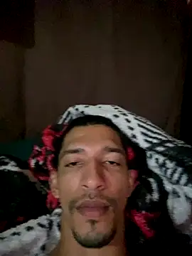 Snapshot of rocchw chatting on 12.15.25 rocchw online show from 12.15.25