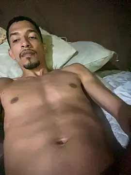 Snapshot of rocchw chatting on 01.14.26 rocchw online show from 01.14.26