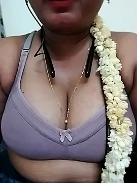 Snapshot of Palkova12 chatting on 04.04.26 Palkova12 online show from 04.04.26