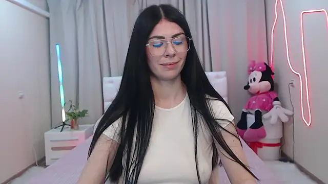 Snapshot of MilaSecret55 chatting on 05.16.26 MilaSecret55 online show from 05.16.26