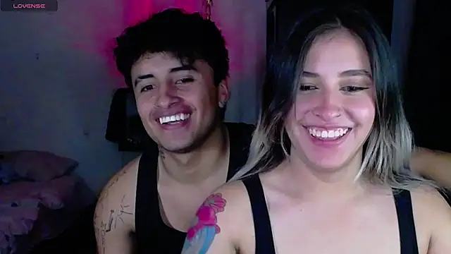 Snapshot of sara_and_jhon chatting on 12.16.25 sara and jhon online show from 12.16.25