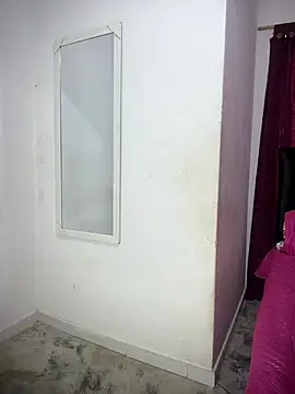 Sophia Moons  online show from 02.18.26