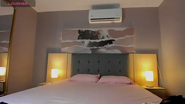 EVANGELIINE 21 online show from 02.12.26