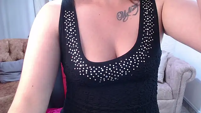 Snapshot of amanda_rousee chatting on 05.07.26 amanda rousee online show from 05.07.26