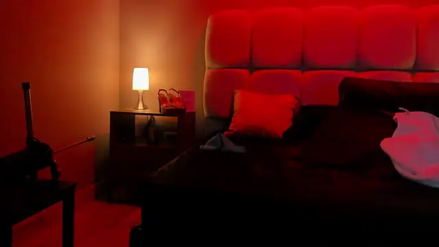 Snapshot of veromilff chatting on 03.08.26 veromilff online show from 03.08.26