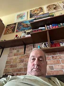 Snapshot of csikar chatting on 04.18.26 csikar online show from 04.18.26