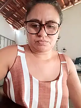 Snapshot of rafasemau chatting on 12.18.25 rafasemau online show from 12.18.25