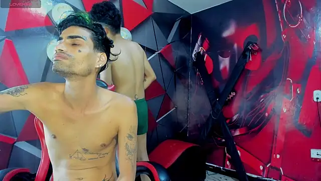 Snapshot of Hot_Boys_Without_Limits chatting on 12.14.25 Hot Boys Without Limits online show from 12.14.25