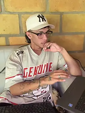 Snapshot of Glen_connor_11 chatting on 03.09.26 Glen connor 11 online show from 03.09.26