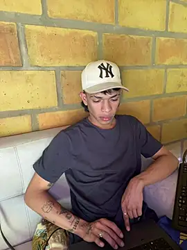 Snapshot of Glen_connor_11 chatting on 03.10.26 Glen connor 11 online show from 03.10.26