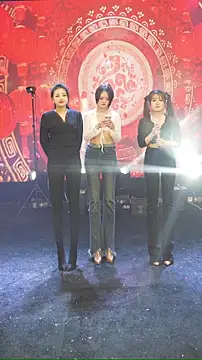 Snapshot of Xiaomei668 chatting on 12.16.25 Xiaomei668 online show from 12.16.25