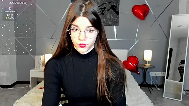 miss  evelyne online show from 02.18.26