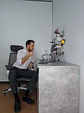 Lovebackground online show from 12.27.24