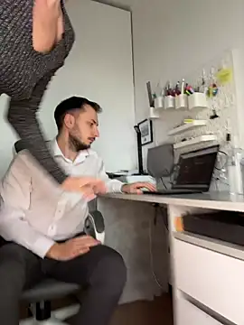 Snapshot of Lovebackground chatting on 04.03.26 Lovebackground online show from 04.03.26