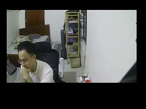 Snapshot of battman4488 chatting on 12.14.25 battman4488 online show from 12.14.25