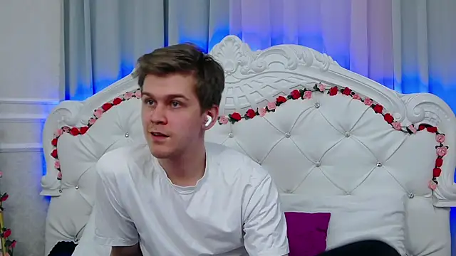 NickJohnas online show from 04.15.26