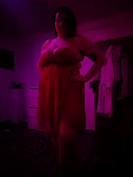 leyaDeea online show from 12.13.25