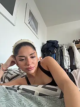 SilkyMira online show from 02.14.26