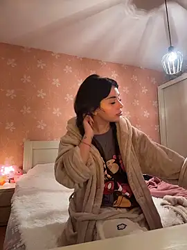 SilkyMira online show from 03.05.26