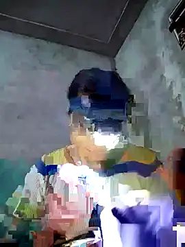 honey-kis online show from 12.17.25