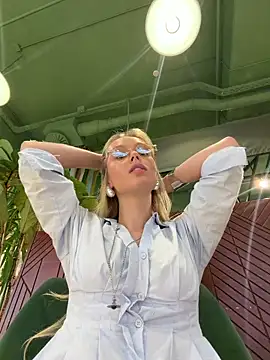 SunnyShiney online show from 06.05.26