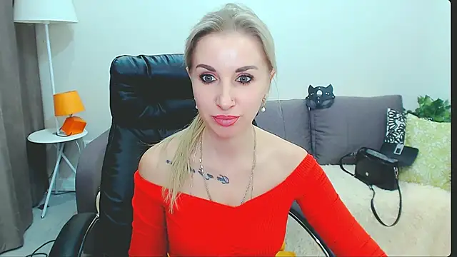 Snapshot of Hanna--Sweet chatting on 03.16.26 Hanna--Sweet online show from 03.16.26