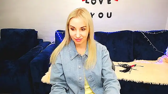 Snapshot of Hanna--Sweet chatting on 03.20.26 Hanna--Sweet online show from 03.20.26