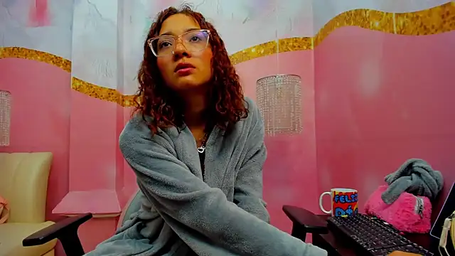 Jadde Greyy  online show from 04.15.26